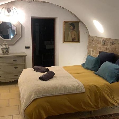 La Villageoise, Chambre Troglodyte Pitoresque Au Coeur Du Village Rognes Zewnętrze zdjęcie