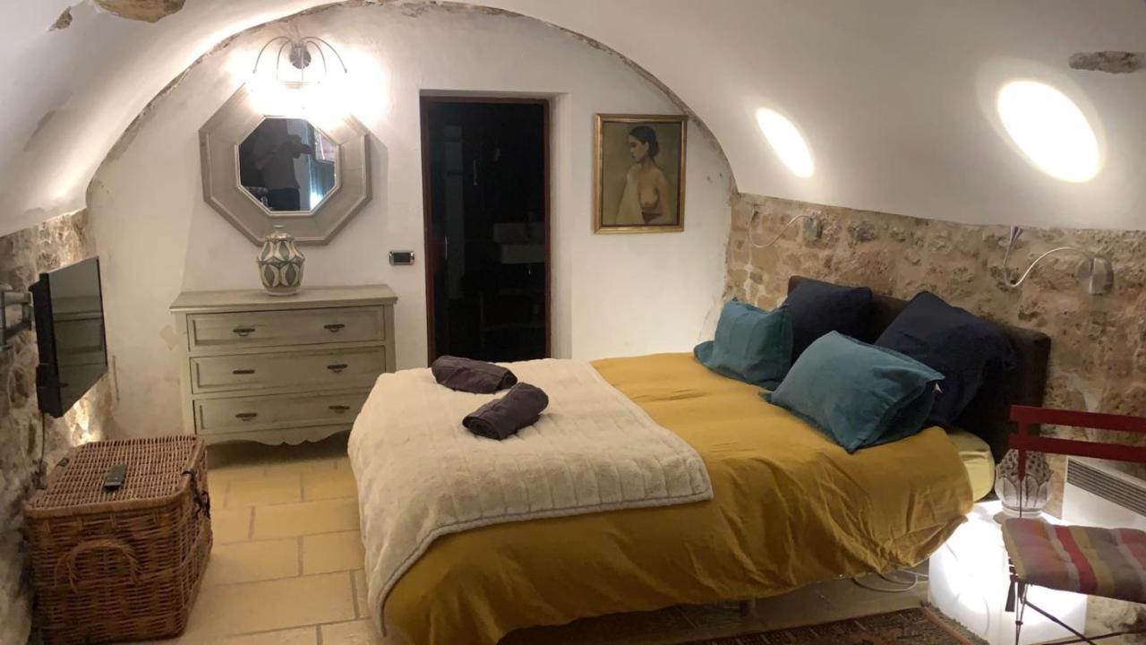 La Villageoise, Chambre Troglodyte Pitoresque Au Coeur Du Village Rognes Zewnętrze zdjęcie